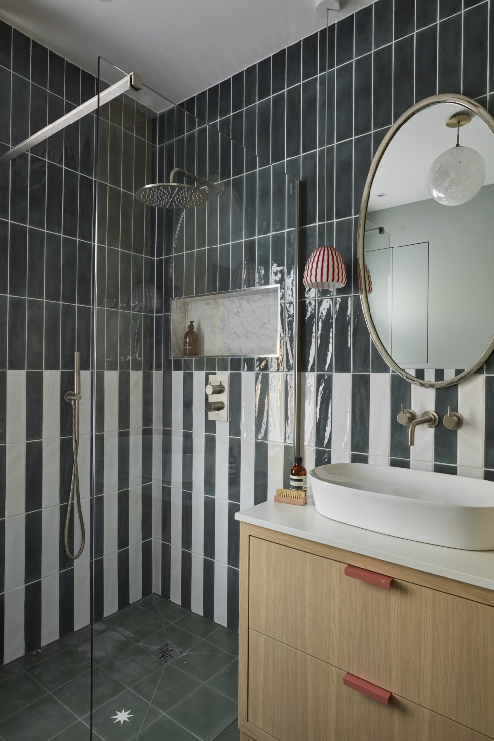 De Beauvoir House | Family Bathroom | Interior Designers